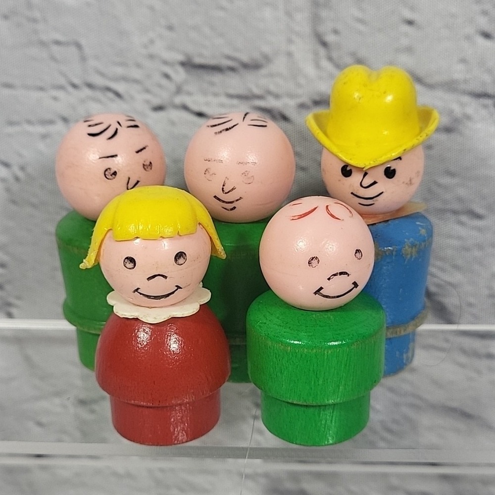 Vtg Fisher Price WOOD Body Plastic Head Little People LOT OF 5‎ Farmer Girl Flaw